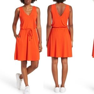 Sweaty Betty Take It Easy V-Neck Drawstring Drop Waist Red Dress size S